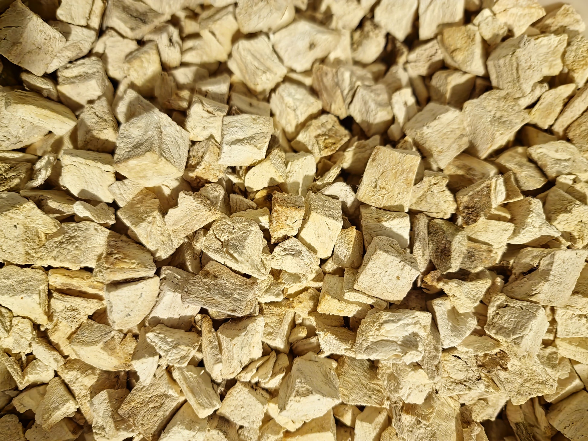 Kudzu root white, dried and cut, loose herbal tea, an herbal remedy