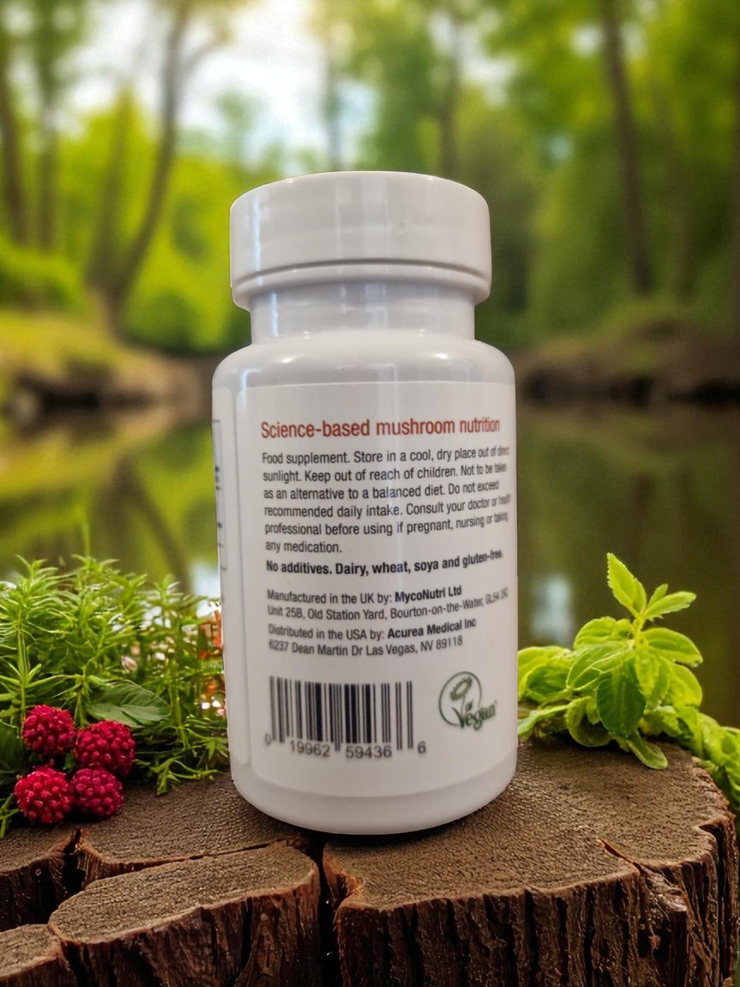 Container with Cordyceps extra from myconutri, back of label, an medicinal mushroom extract