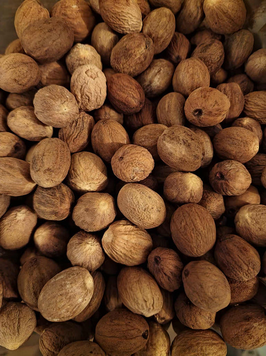 Organic Whole Nutmeg (Myristica fragrans)