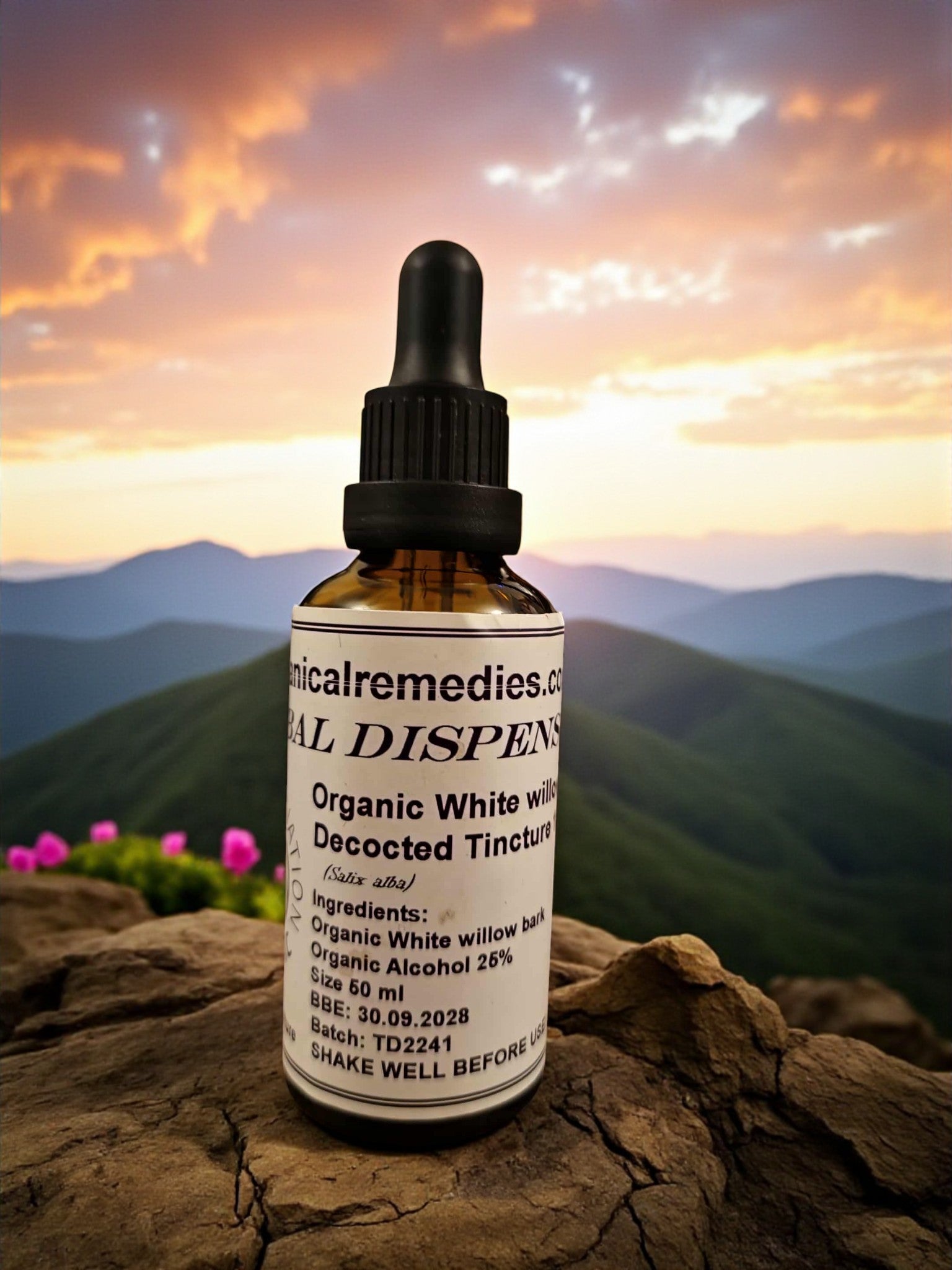 Bottle Organic White Willow tincture, an herbal remedy from Botanical Remedies herbal dispensary