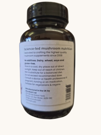 MycoNutri Reishi Spore Oil bottle label, providing clear details on the manufacturer, MycoNutri Ltd, in the UK